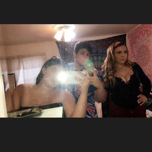 Meet your Posher, Marissa